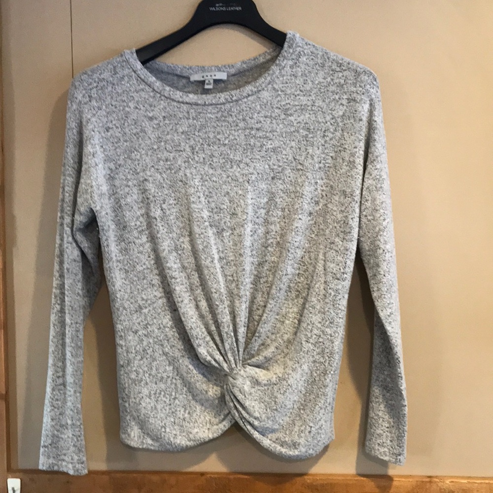 Gaze sweater